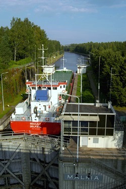 200409 Saimaan kanava ja laiva 001b250 (1).jpg